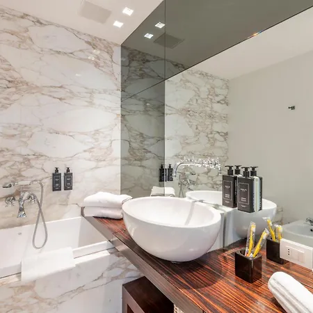 Royal Luxury Brera Apartment *