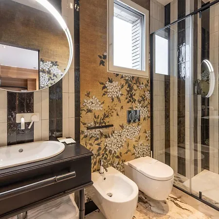 Royal Luxury Brera Apartment *